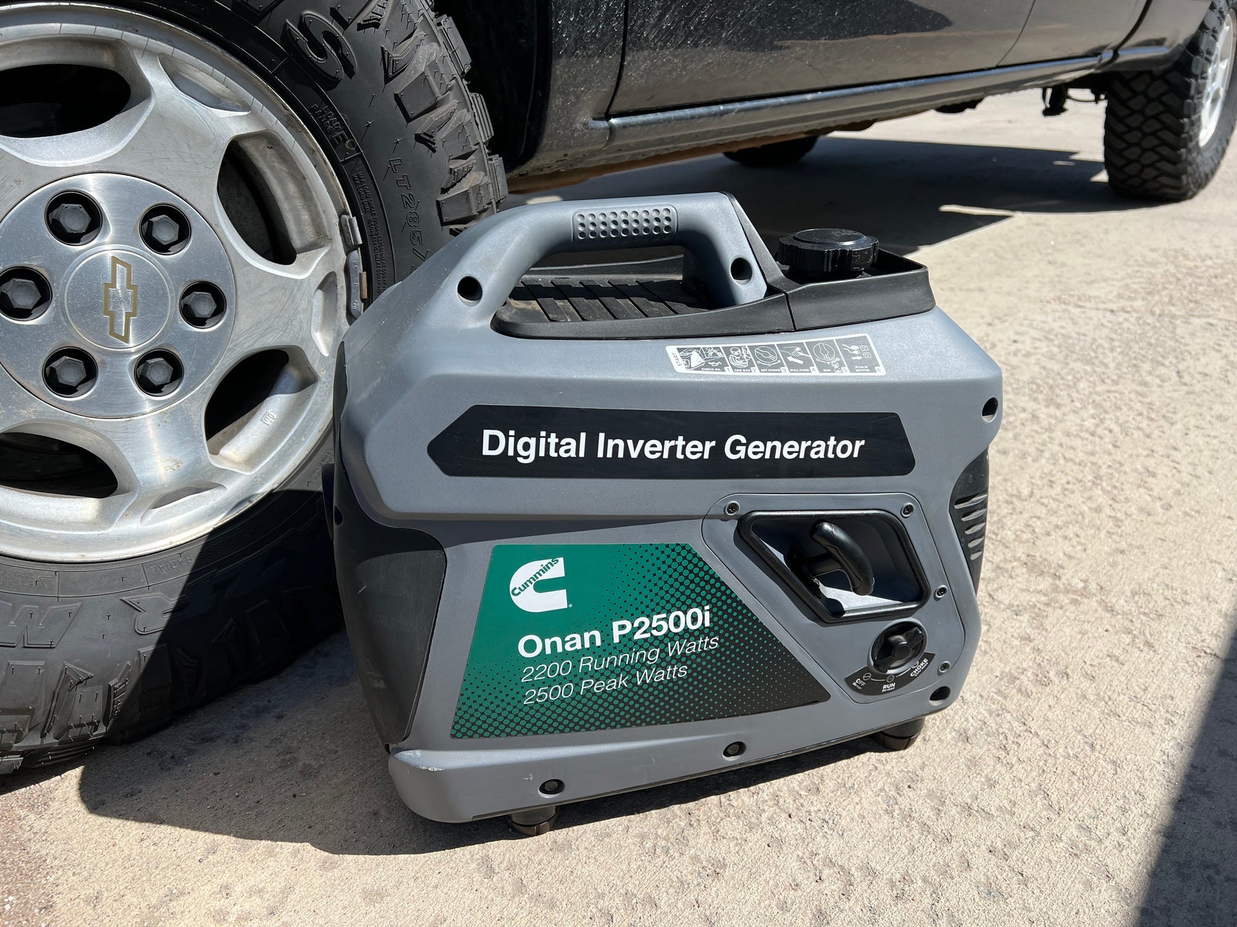 Cummins Onan P2500i Portable Generator - A058U944